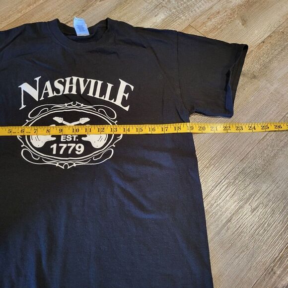 Gildan Nashville Est 1179 Tourist Graphic Crew Neck Tee Shirt Mens Size Medium - Picture 3 of 4